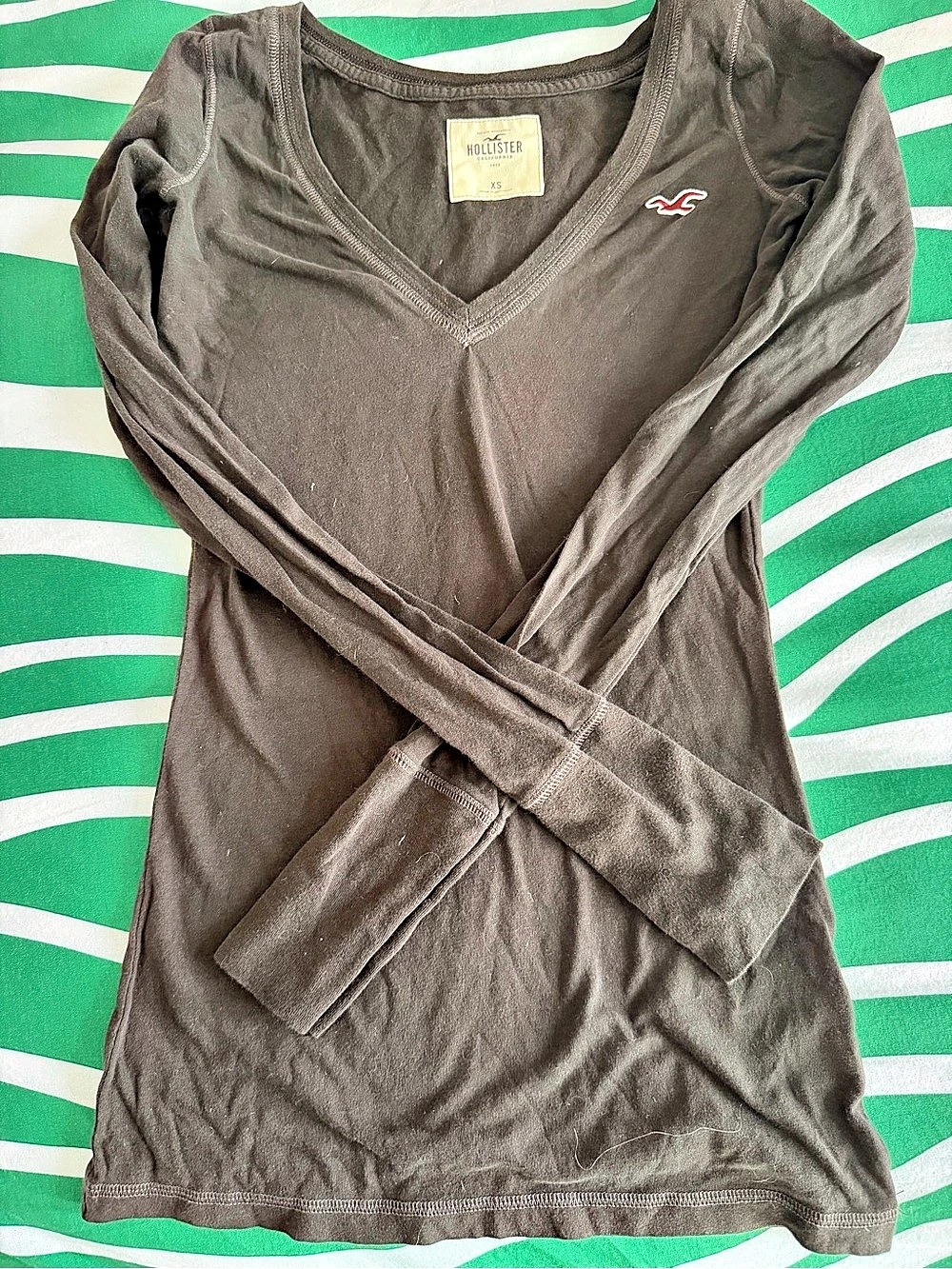 Hollister Long-Sleeve V-Neck in brown